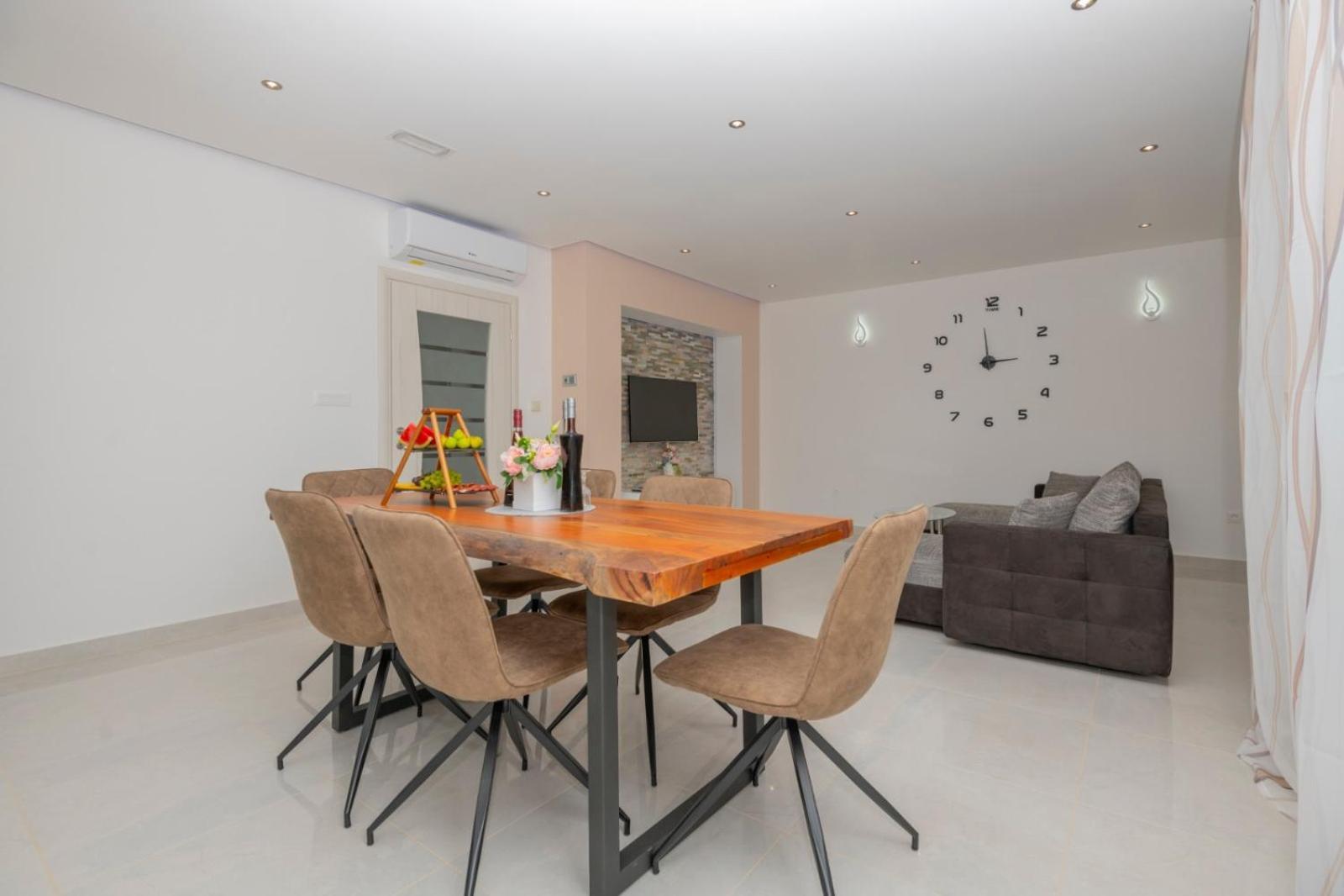 Apartments Radeljic Ποντστράνα Δωμάτιο φωτογραφία